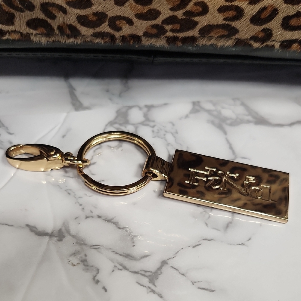 THE FIND Leopard Print Shoulder Bag with Gold Accents,with  Key Chain - Picture 10 of 16